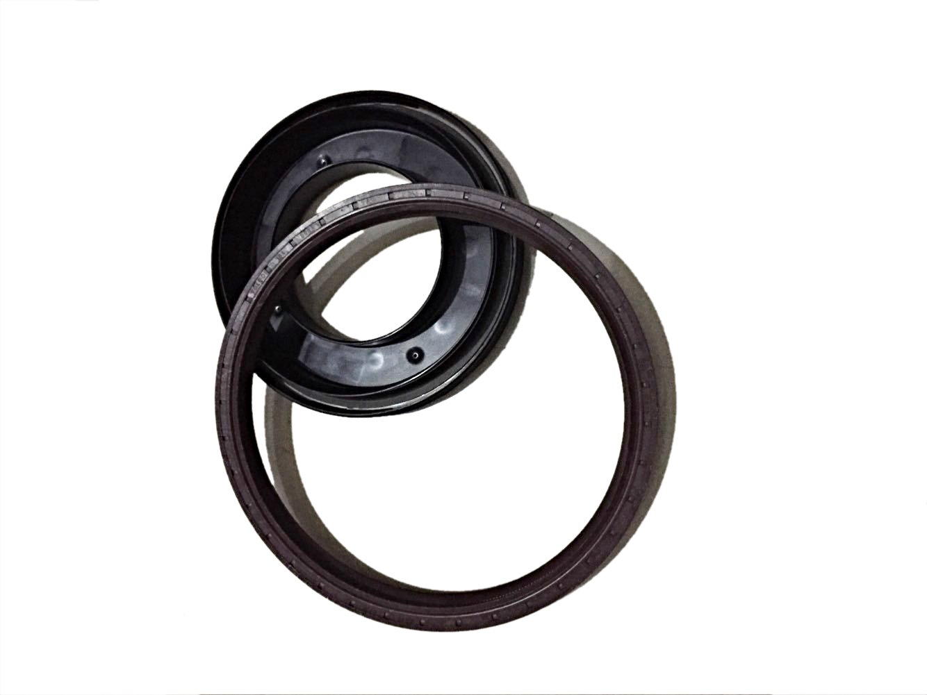 crankshaft rear oil seal
